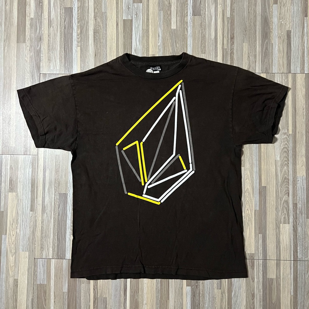 Vintage 90s Y2K Volcom Stone T-shirt Size Large Brown Skate Tee Surf Brand